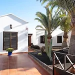 Palmeras Villa *